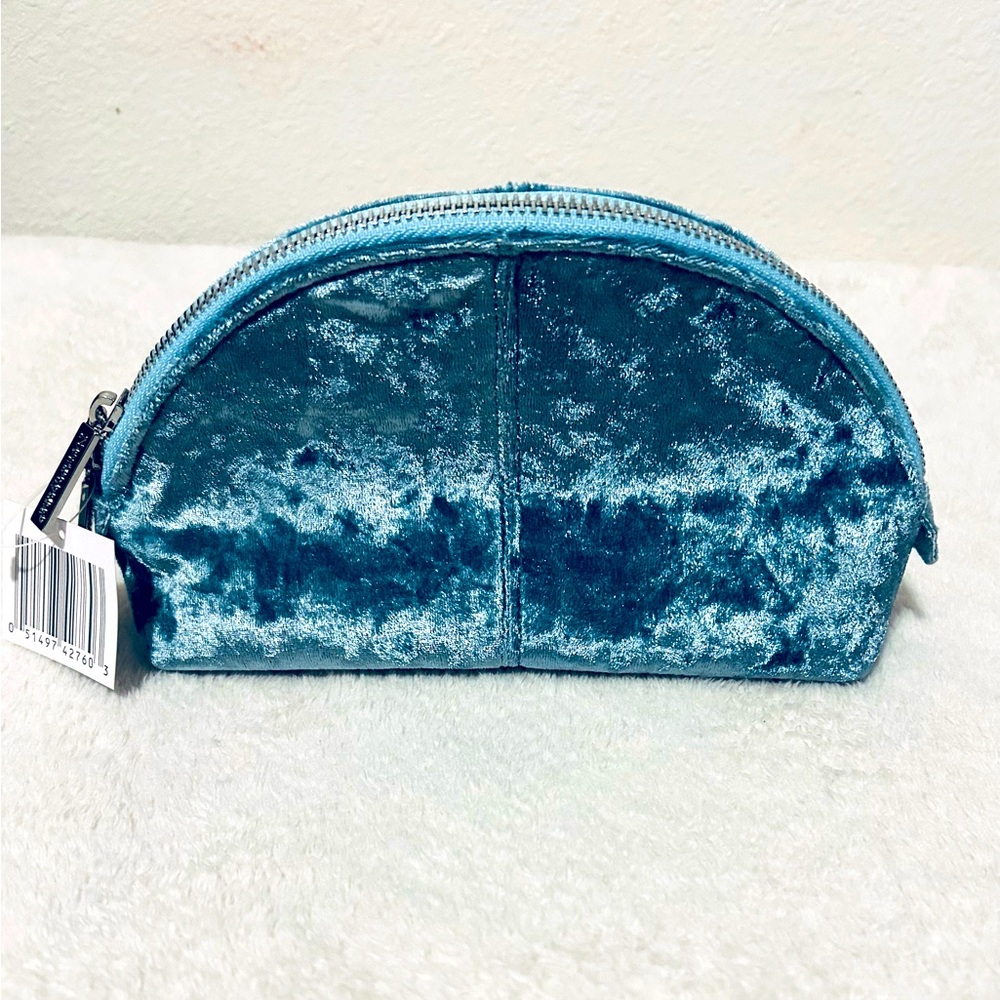 Neutrogena Velvet Makeup Cosmetics Bag Pouch Snowy Icy Frost Light Blue Sky Blue